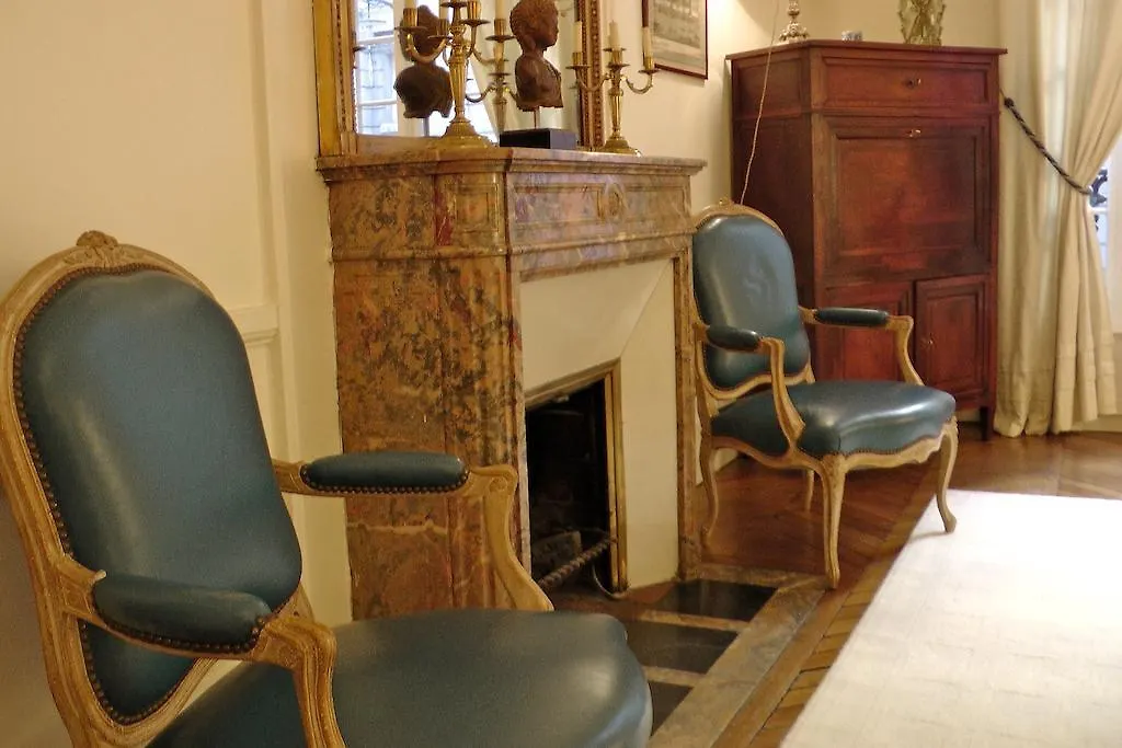דירה Living In - Palais Bourbon