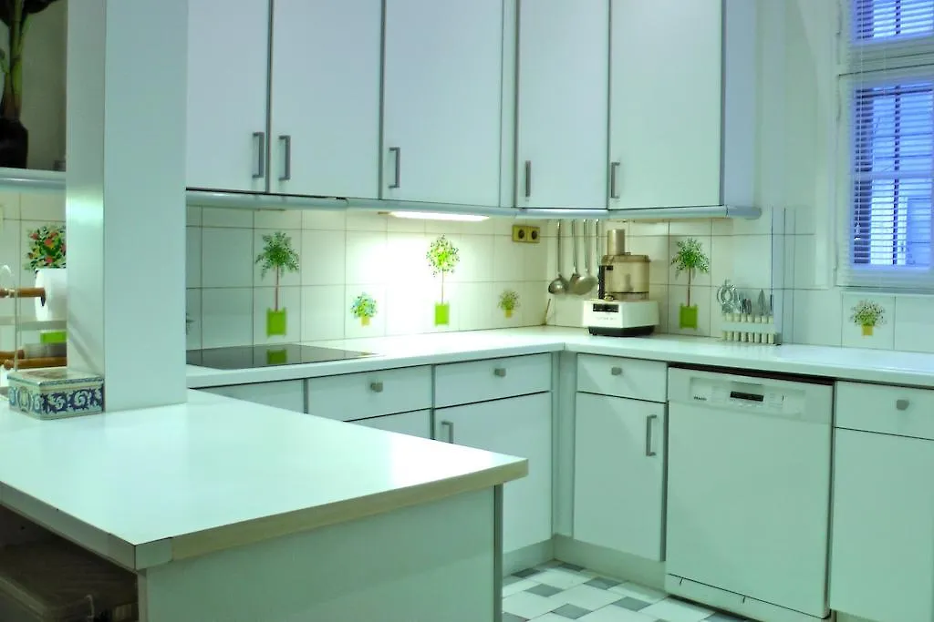 Apartament Living In - Palais Bourbon *