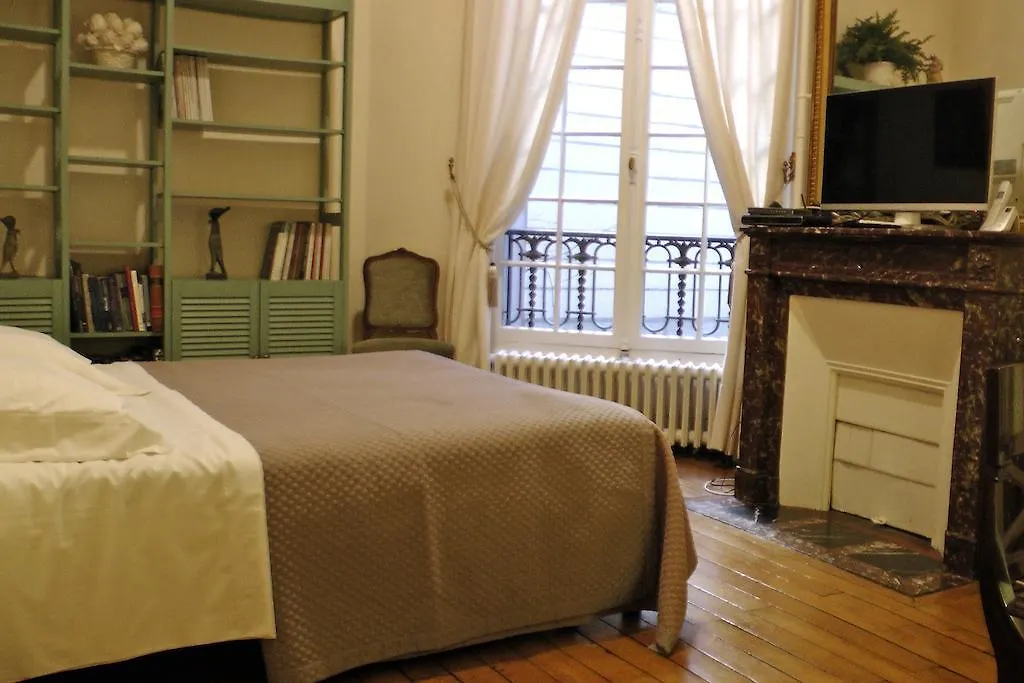Apartment Living In - Palais Bourbon *